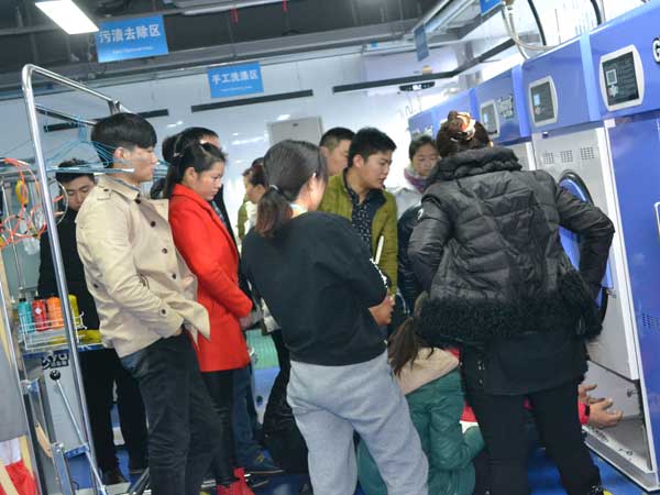 創業加盟選擇干洗店怎么樣？