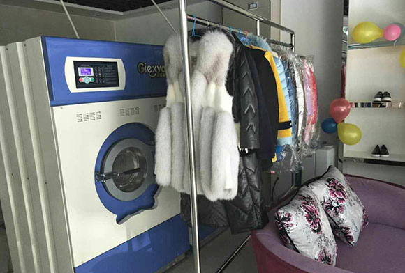 <a href='http://www.haolaimo.com/aboutus.html'>潔希亞國際洗衣</a>九龍大道店4