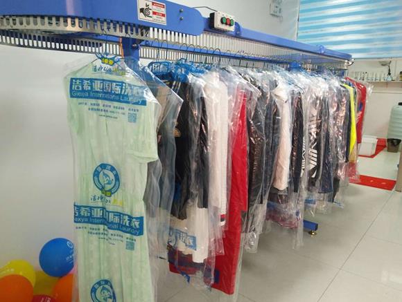 干洗店加盟案例：潔希亞國際洗衣西大街店開業盛況