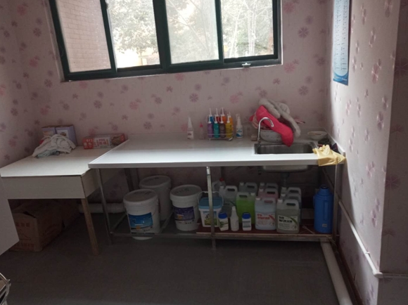 潔希亞國(guó)際洗衣水晶城店 潔希亞國(guó)際洗衣水晶城店